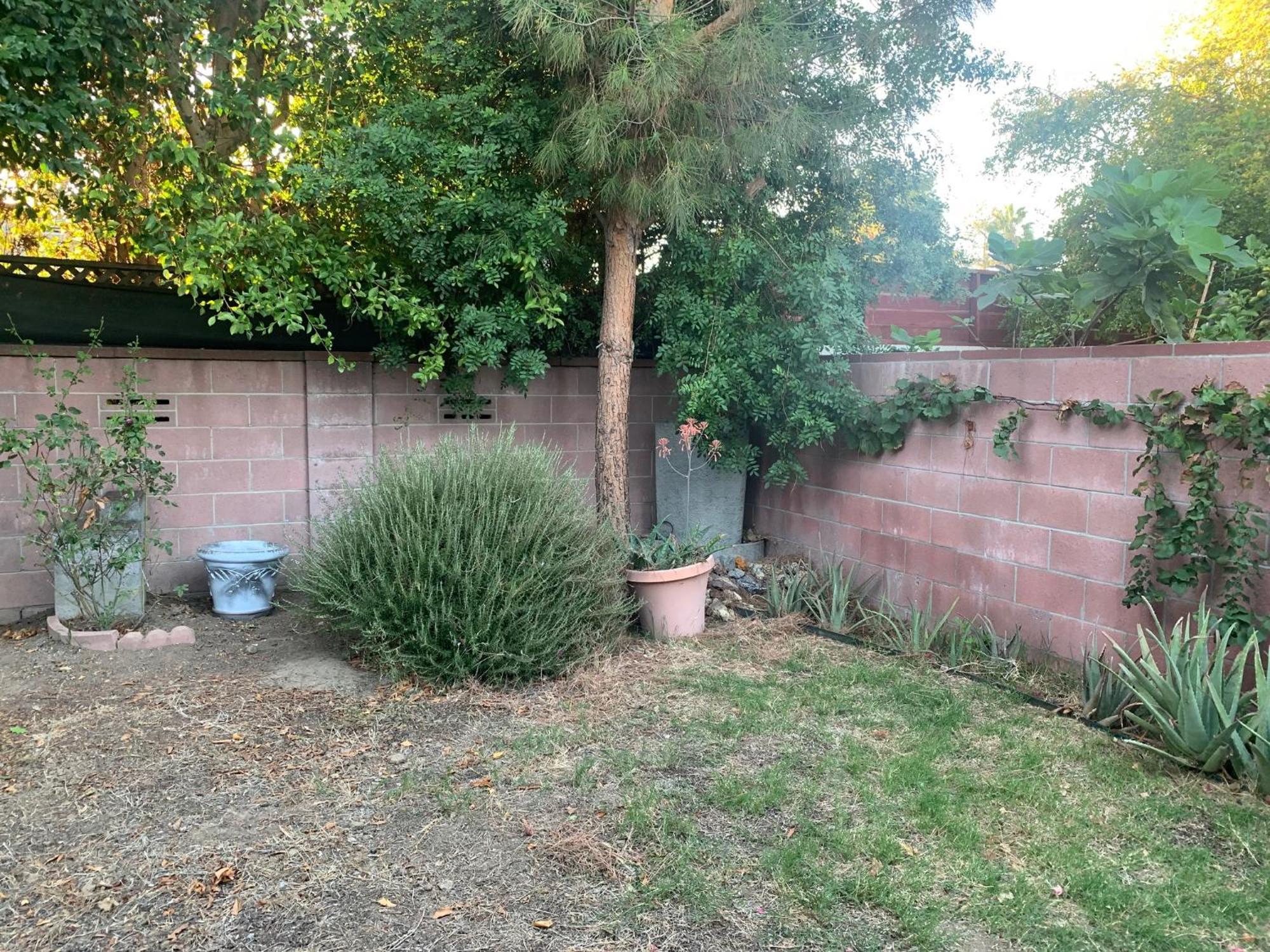 Casa de hóspedes Art At 8509 Fullbright Avenue, Winnetka, Ca, 91306